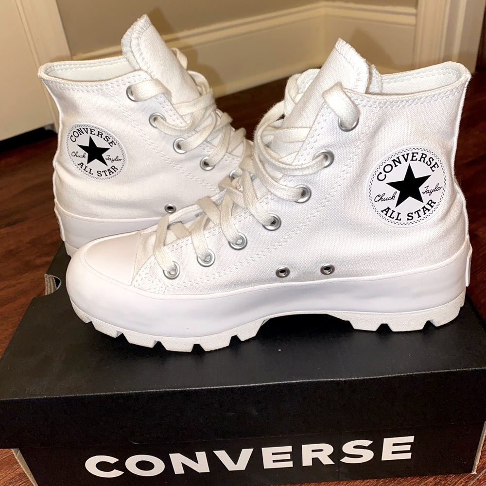 CONVERSE WHITE LUGGED HIGHTOPS